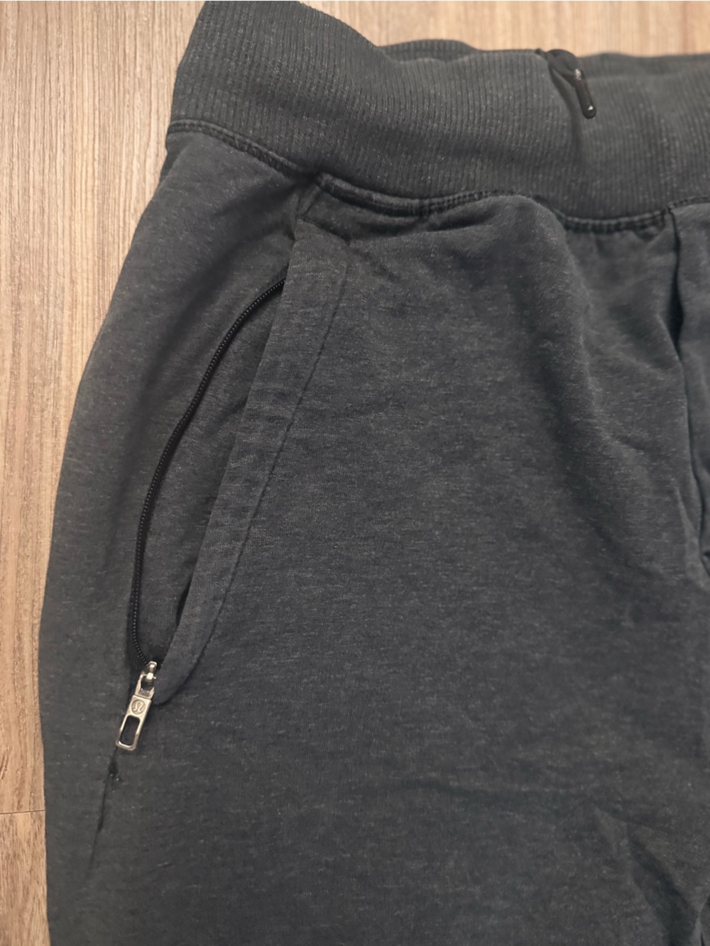 Men’s lululemon Black Jogger Bottoms with Zip Pocket